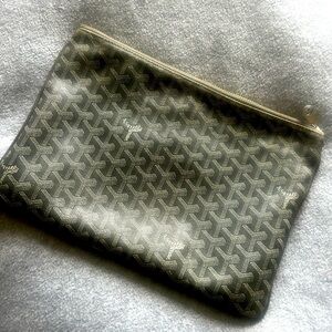 Grey goyard large pouch in grey